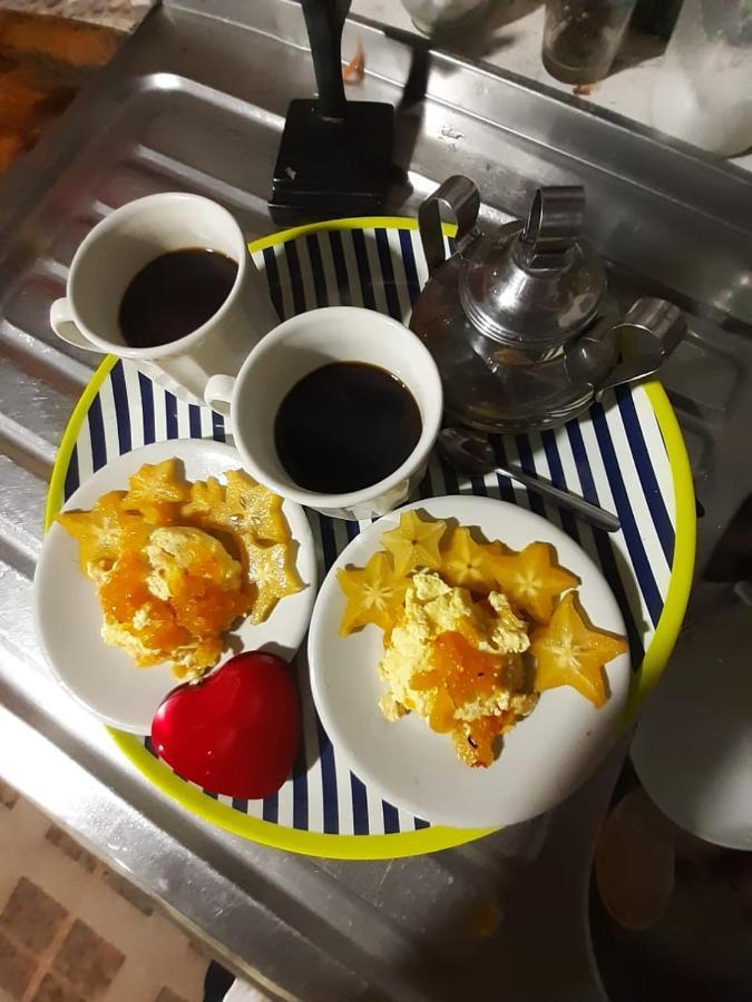 Tarragona Hostal 산타 로사 데 카발 외부 사진