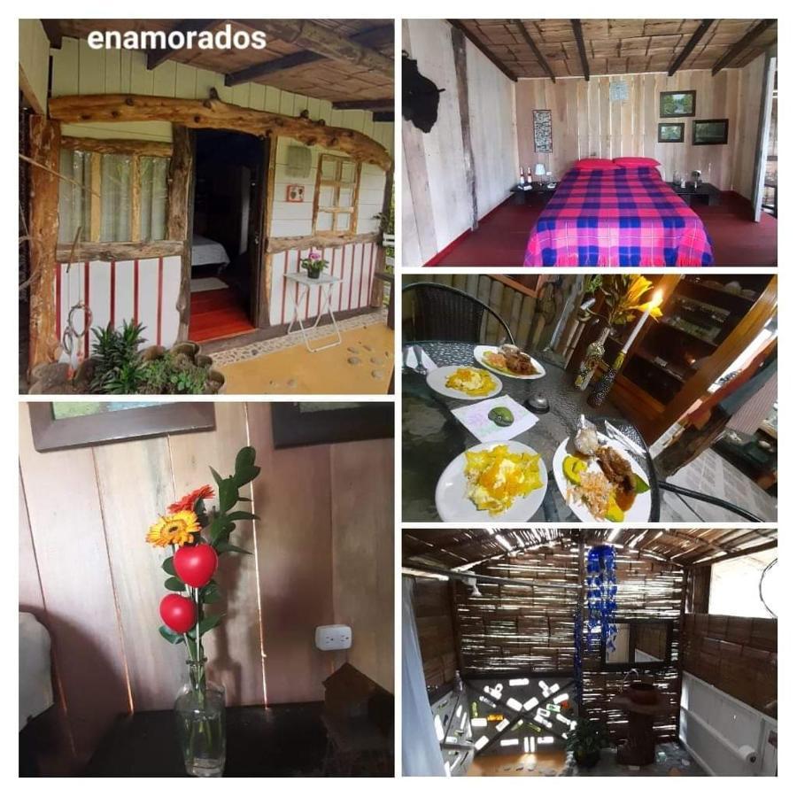 Tarragona Hostal 산타 로사 데 카발 외부 사진